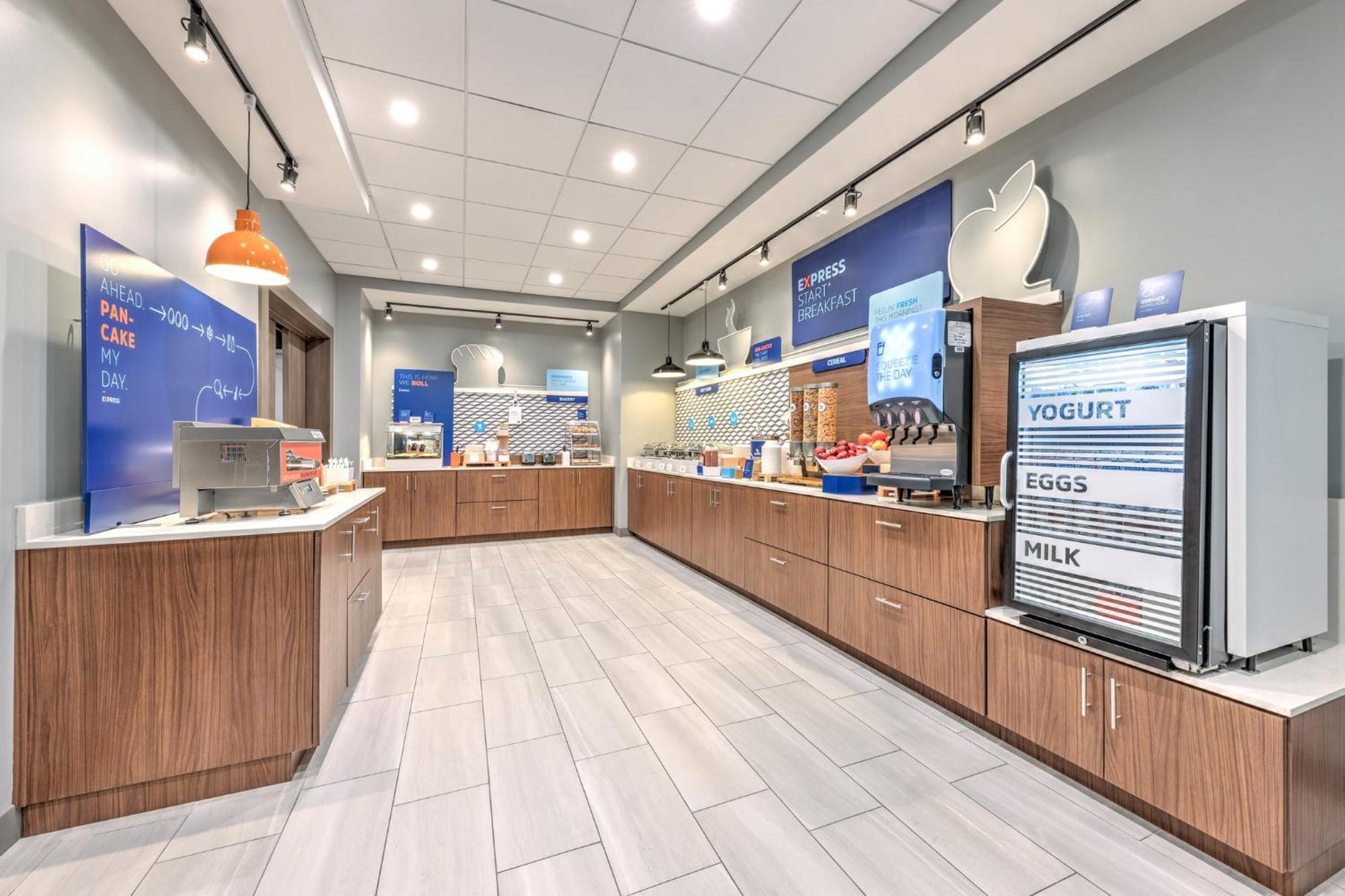 Holiday Inn Express & Suites Austin Airport East By Ihg Eksteriør bilde