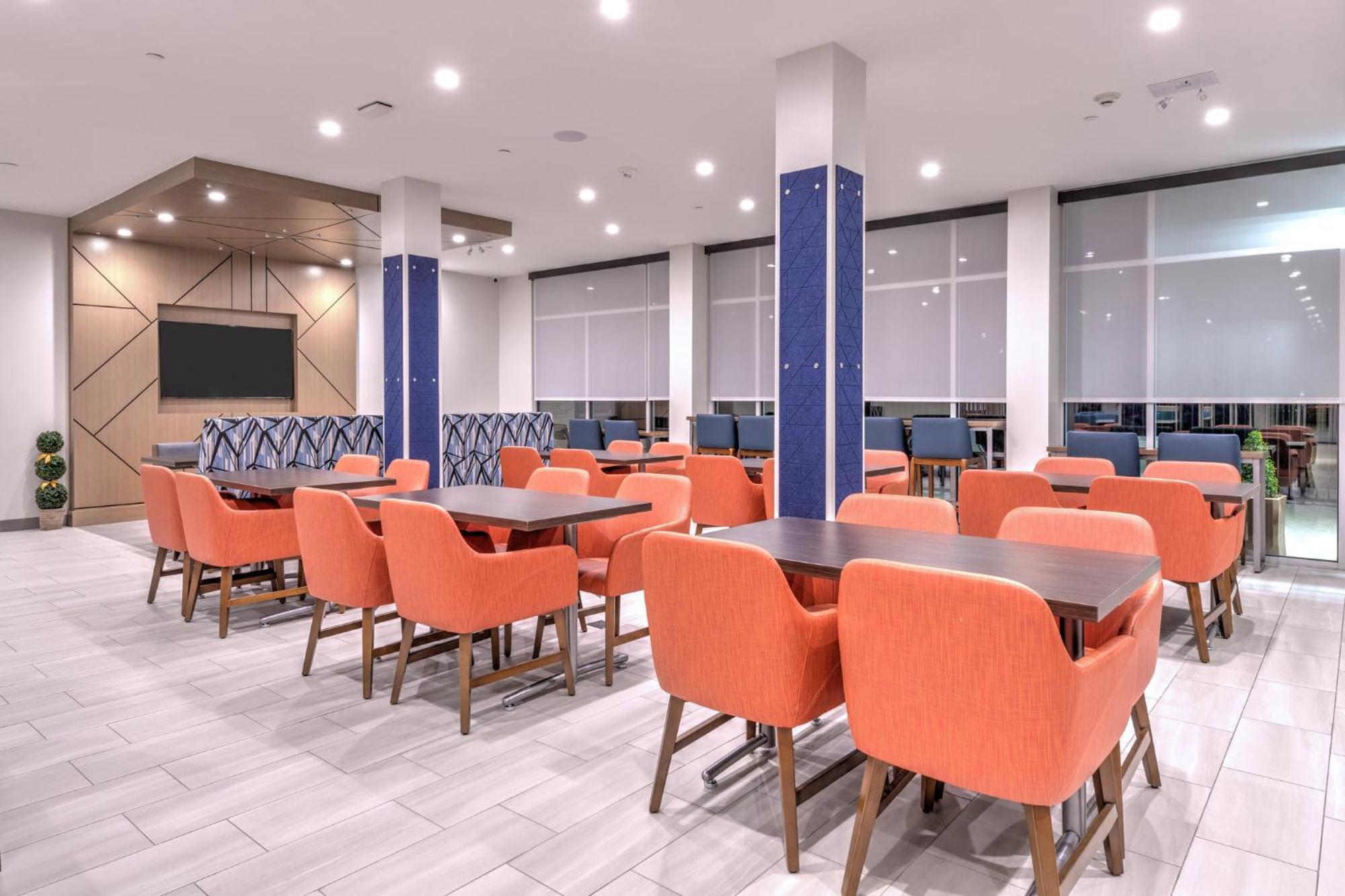 Holiday Inn Express & Suites Austin Airport East By Ihg Eksteriør bilde