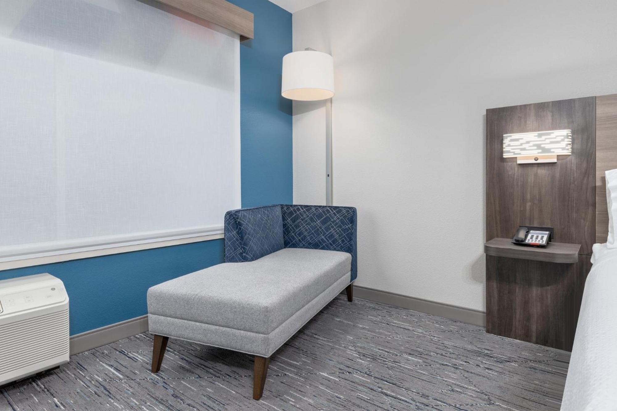 Holiday Inn Express & Suites Austin Airport East By Ihg Eksteriør bilde